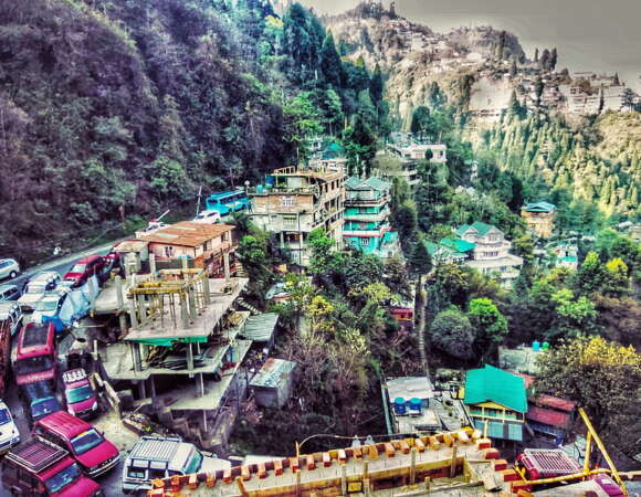 Visit These Top Places In Darjeeling: